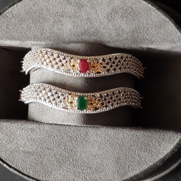 INDIAN WEDDING OR ANNIVERSARY BRACELET 2 BANGLES Fits small/midum hand  Not Larg - Picture 1 of 10